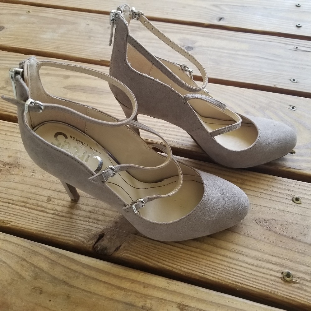 gray suede heels
